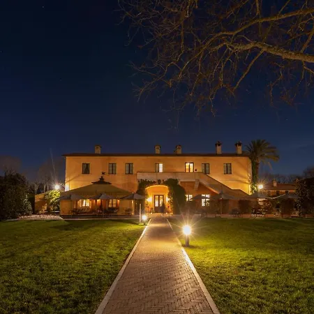 Отель Qc Grand Roma Фьюмичино