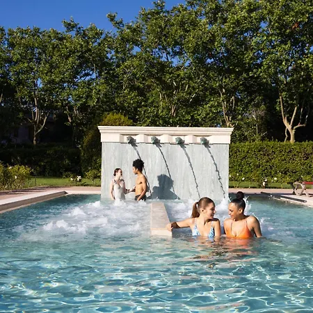 Qc Grand Roma Отель 5*