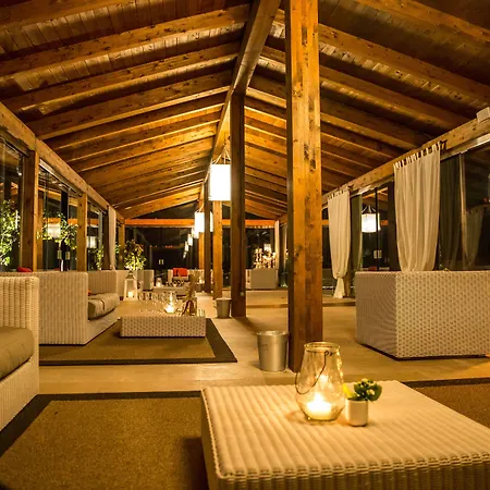 Qc Grand Roma Отель Фьюмичино