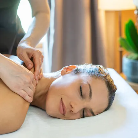 Отель Qc Grand Roma 5*