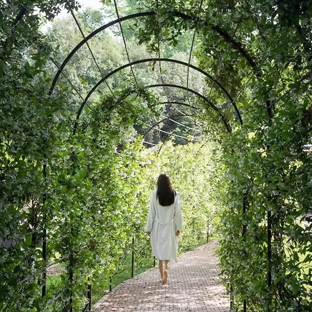 Qc Grand Roma 5* Фьюмичино