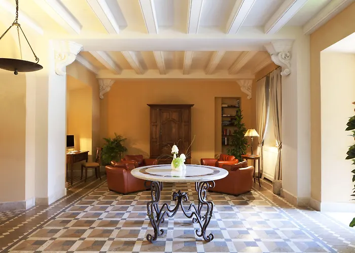 Qc Grand Roma Hotel 5*